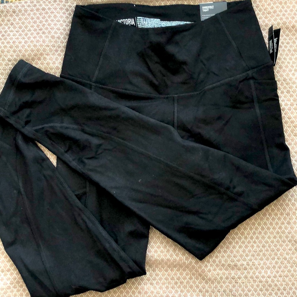 NWT Victoria Secret Sport Knockout 7/8 Tight Small